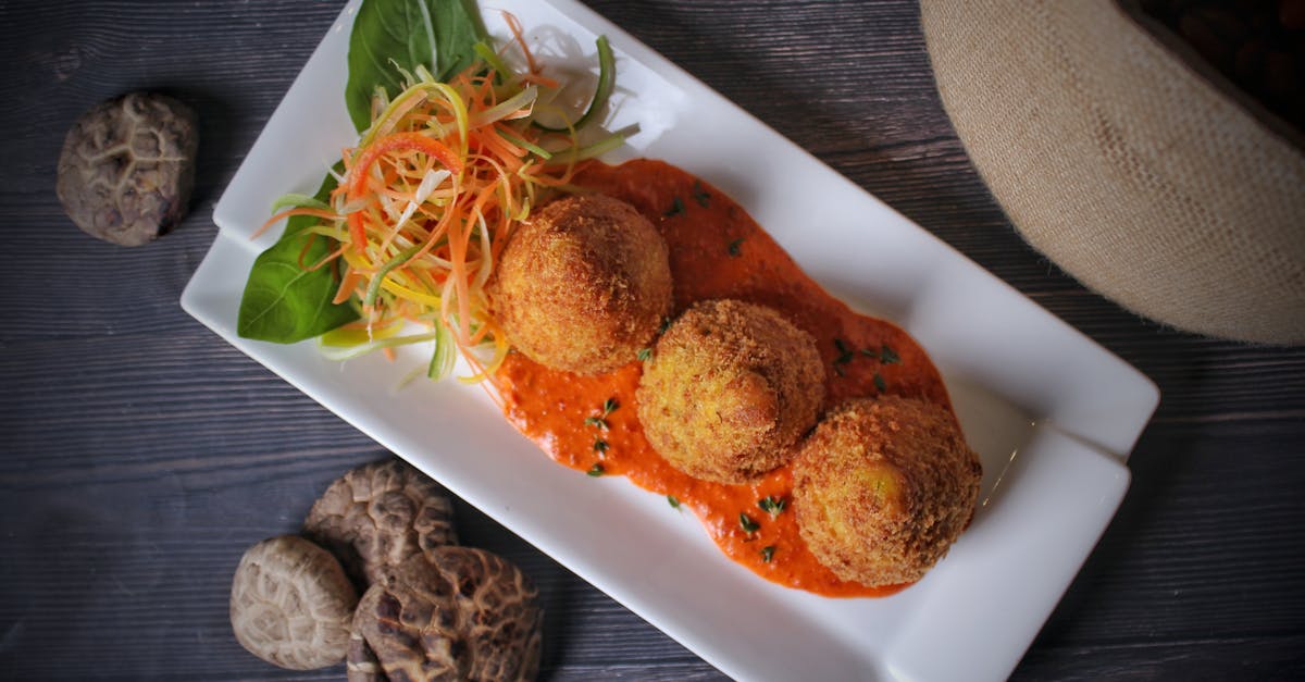 Arancini with Sauce and Vegetables